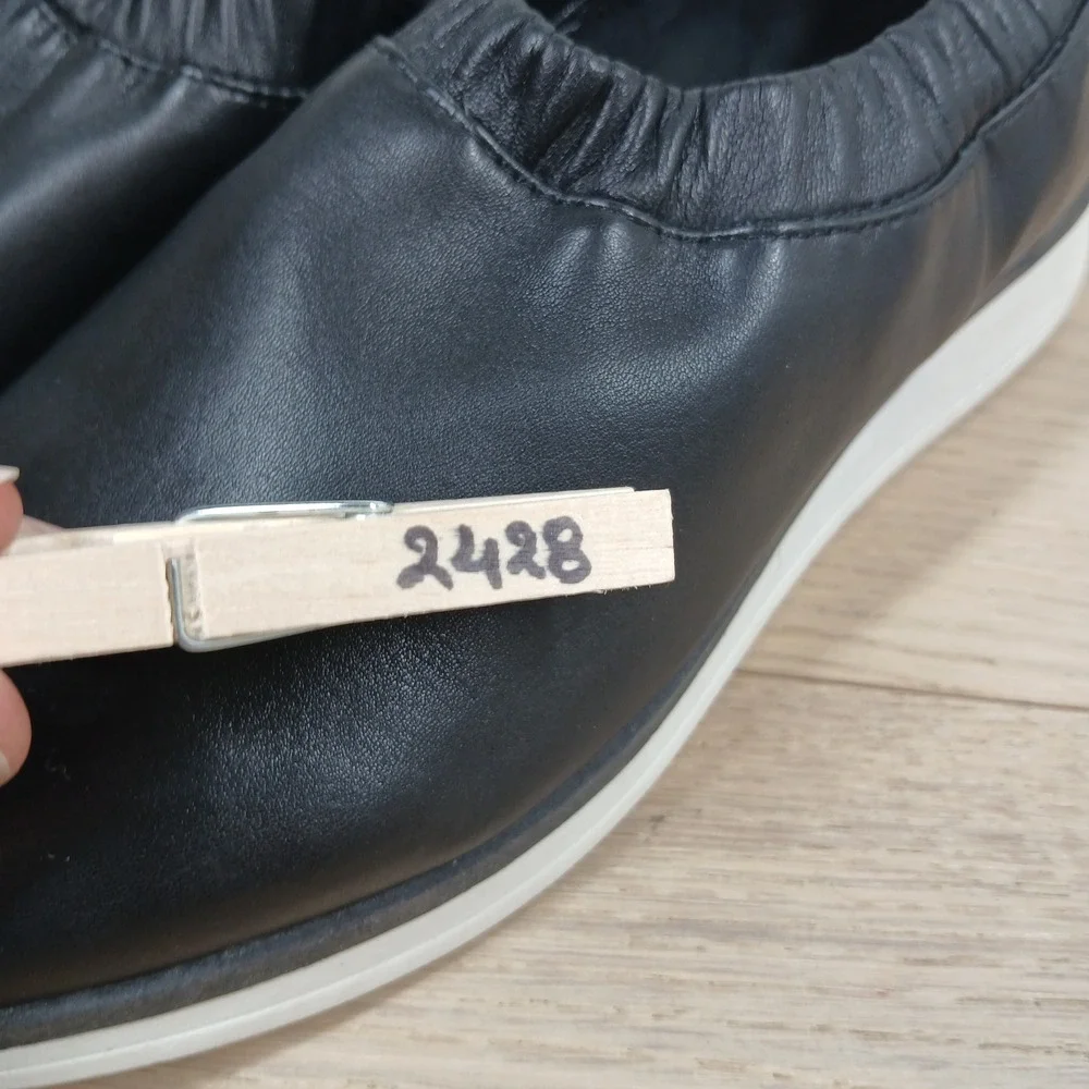 Louise et Cie Slip On Sneakers Women 7.5 Black Leather Platform Minimalist